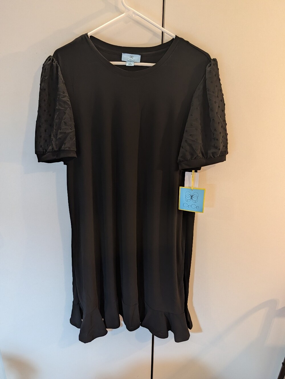 CeCe Black Woman's XL Dress with Puff Dot Sleeves